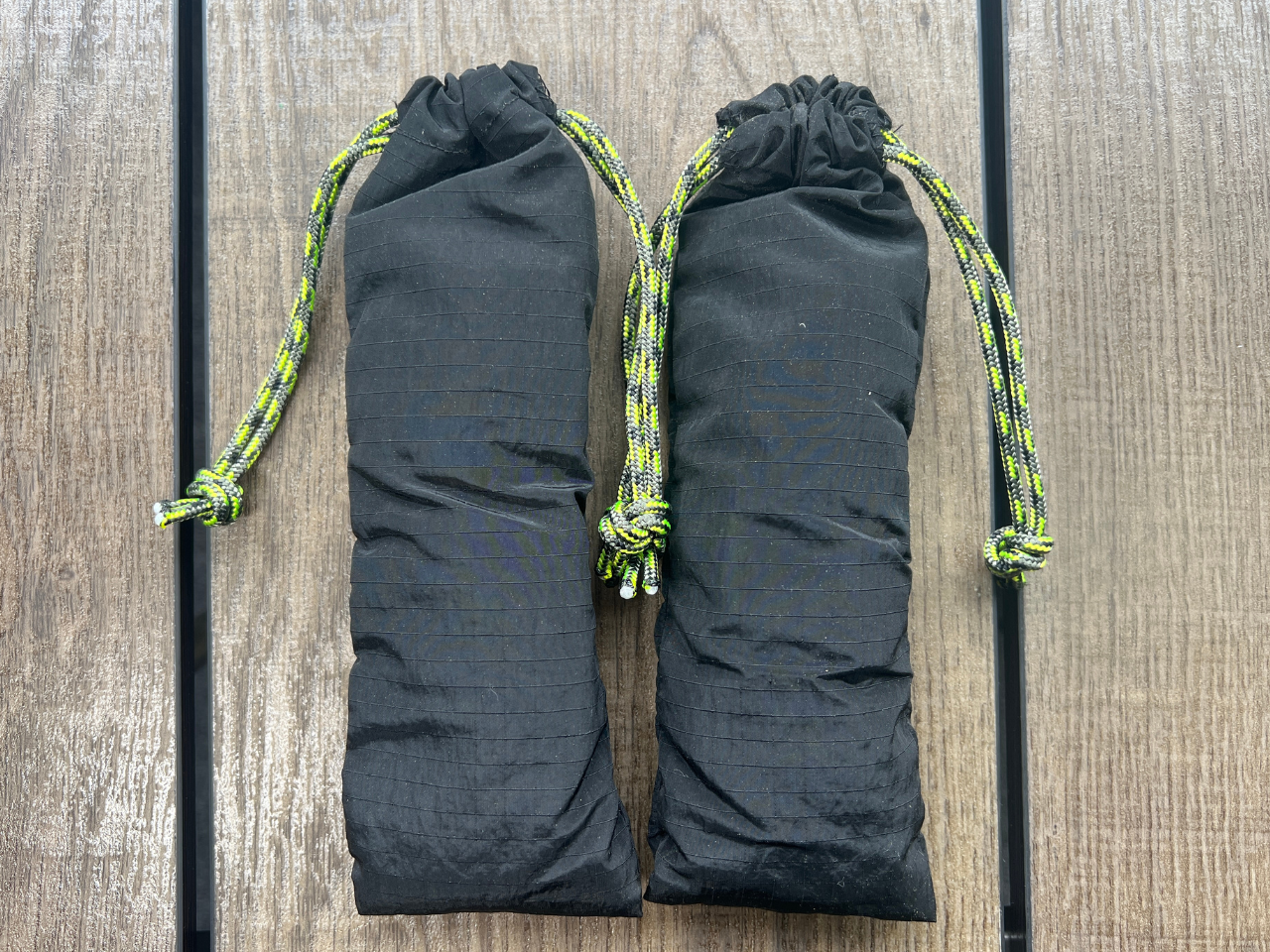 ウィスキー樽で作った登山靴の消臭&除湿剤
